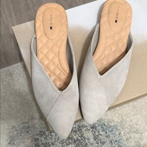 Birdies The Swan Light Gray Suede Pointed Slip-On Mules size 7
